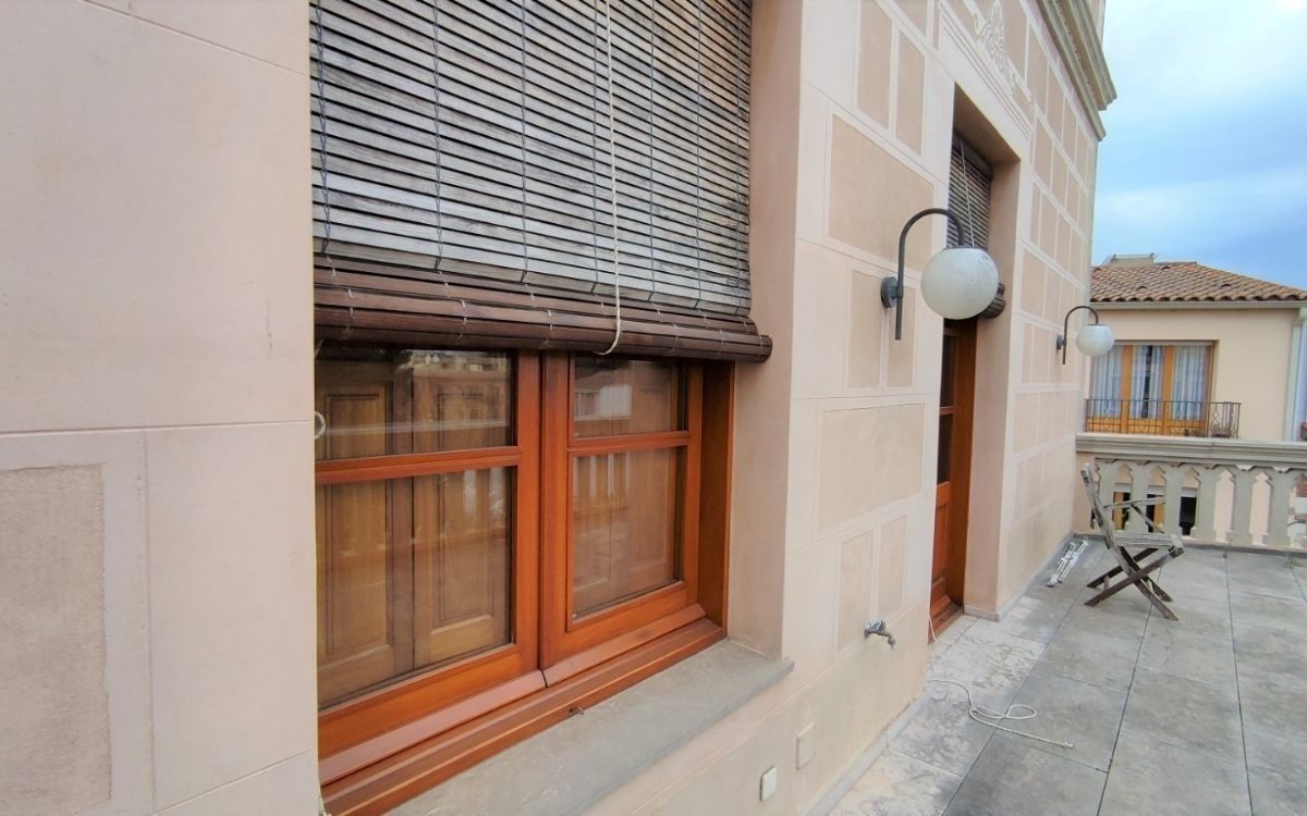Exterior view of House or chalet for sale in Girona Capital  with Air Conditioner, Heating and Parquet flooring