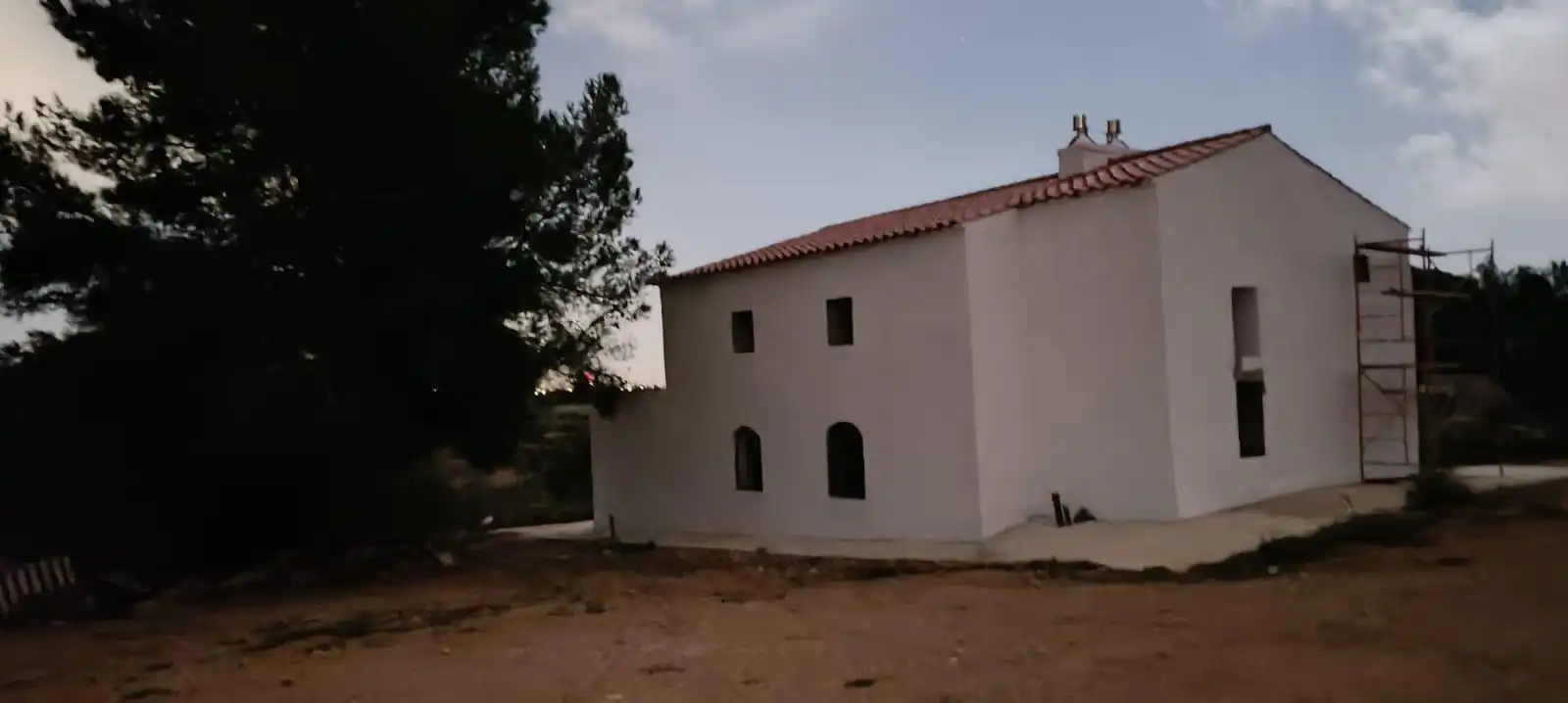 Vista exterior de Finca rústica en venda en El Montmell amb Jardí privat