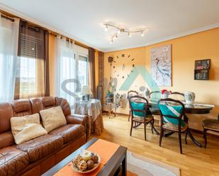 Living room of Flat for sale in Gijón 