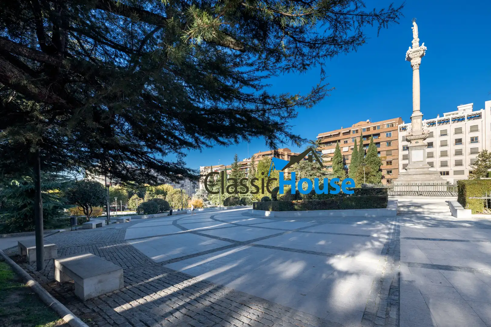 Vista exterior de Casa adosada en venta en Granada con Terraza, Amueblado y Horno