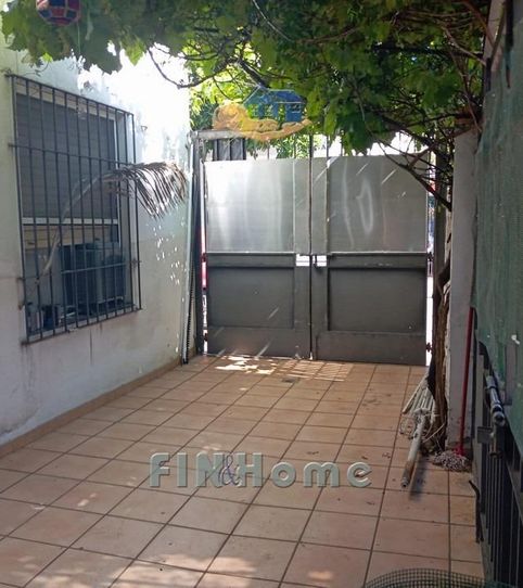Foto 2 von Garage zur Miete in Barrio León, Sevilla Capital
