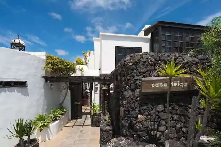 Vista exterior de Casa o chalet en venta en Teguise