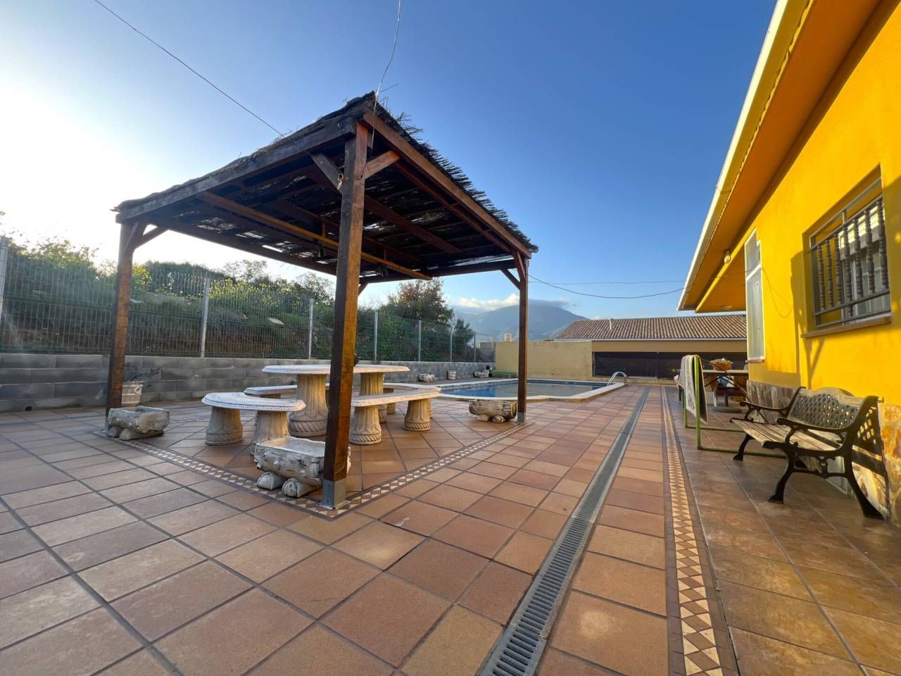 Terrace of House or chalet for sale in Riells i Viabrea  with Air Conditioner, Heating and Private garden