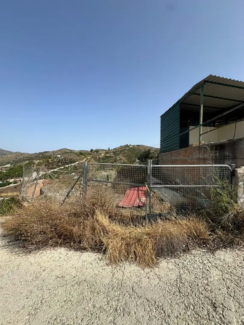 Land for sale in Benamargosa