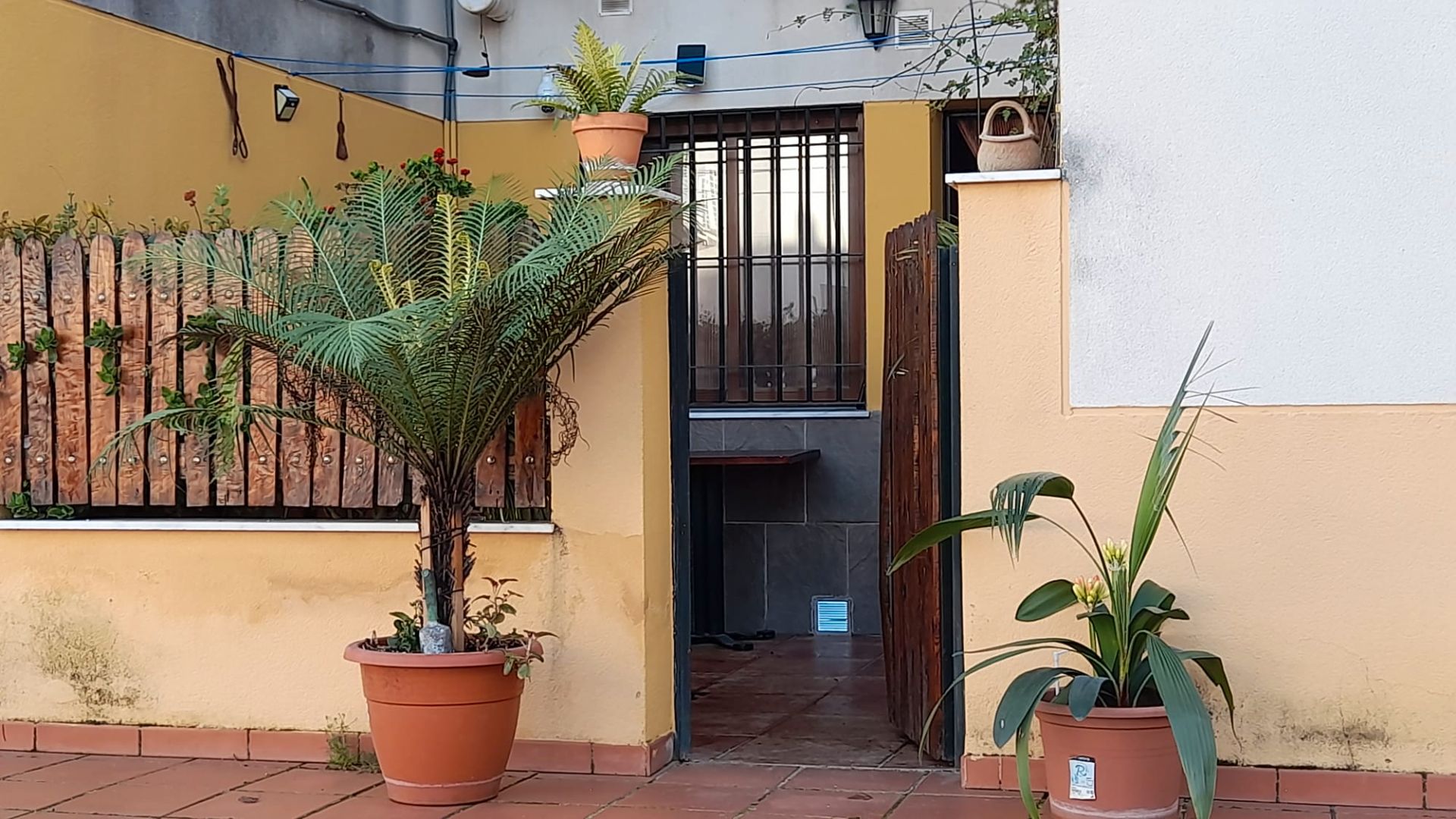 Vista exterior de Casa adosada en venda en Villafranca de Córdoba amb Aire condicionat, Calefacció i Parquet