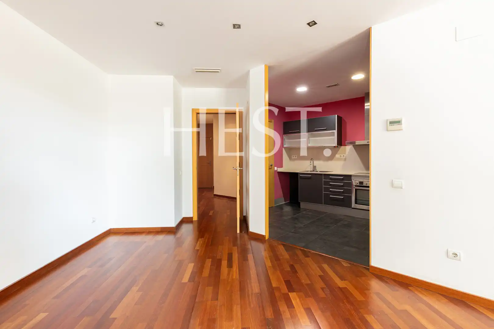 Cuina de Pis en venda en Barcelona amb Aire condicionat, Calefacció i Parquet