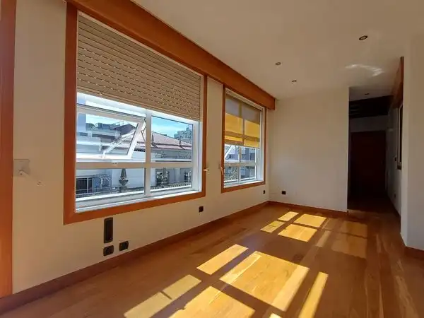 Dúplex en venda en Vigo  amb Calefacció, Parquet i Terrassa