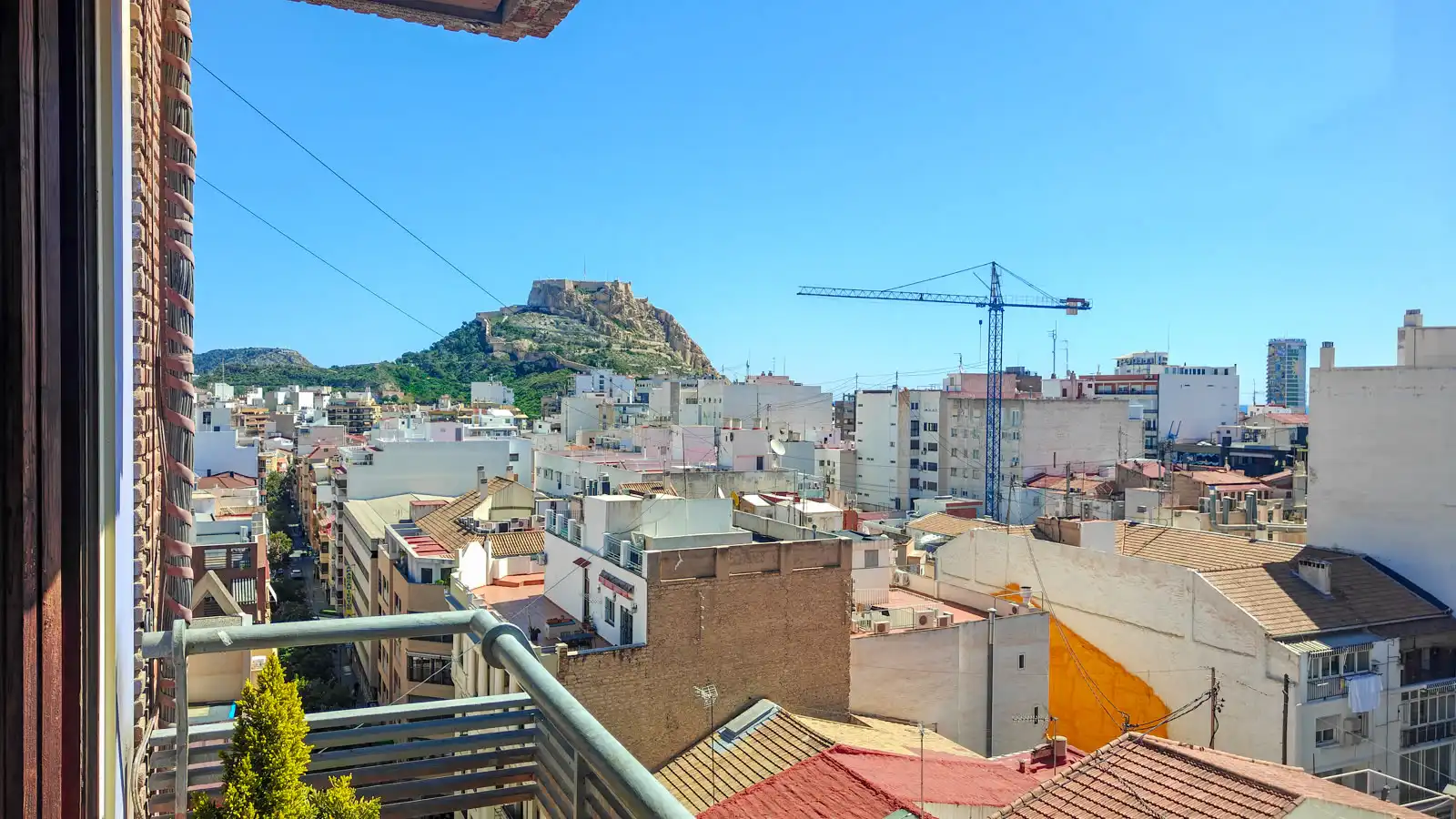Vista exterior de Pis en venda en Alicante / Alacant amb Aire condicionat i Terrassa