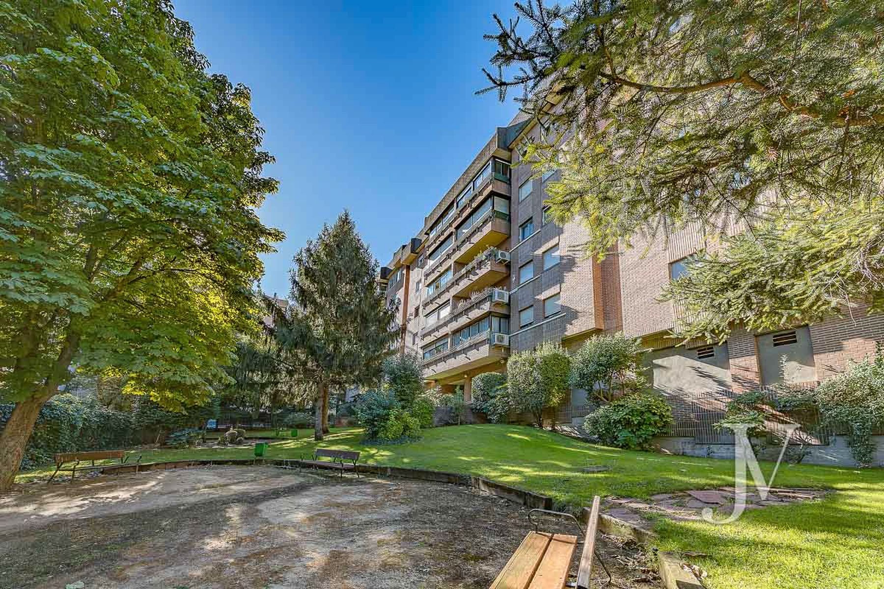 Vista exterior de Piso en venta en  Madrid Capital con Aire acondicionado, Calefacción y Parquet
