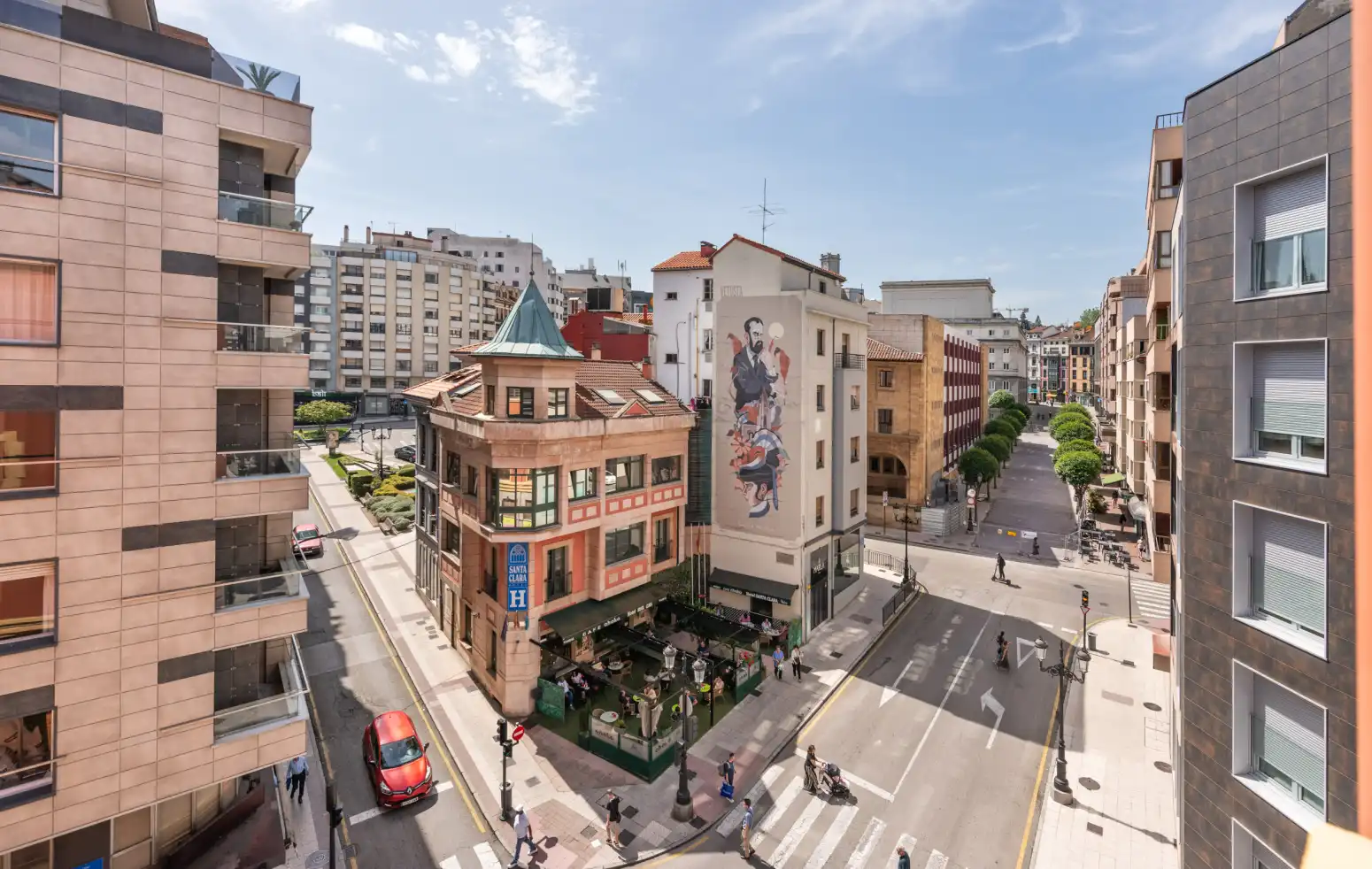 Vista exterior de Pis en venda en Oviedo  amb Calefacció