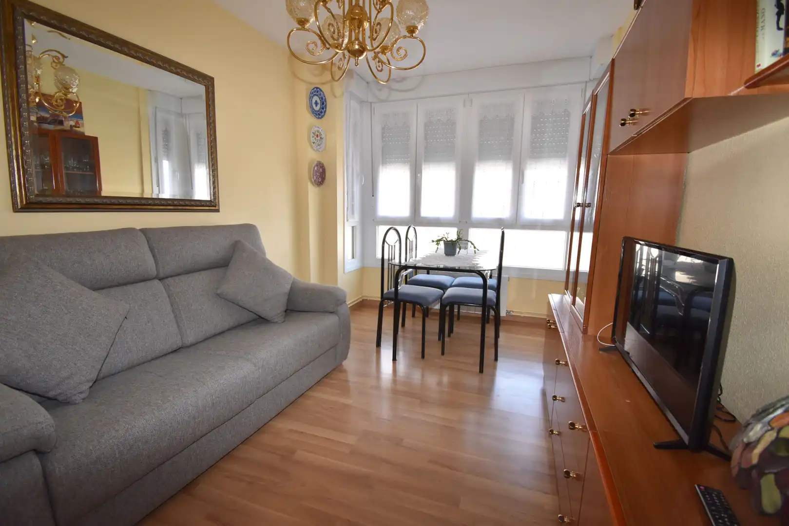 Sala d'estar de Pis en venda en Noja amb Calefacció i Moblat