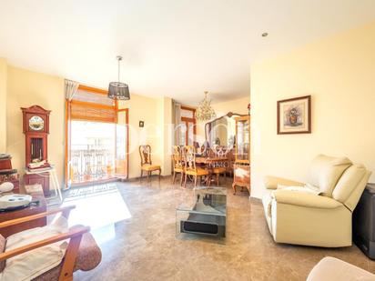 Living room of Flat for sale in  Valencia Capital  with Air Conditioner and Balcony