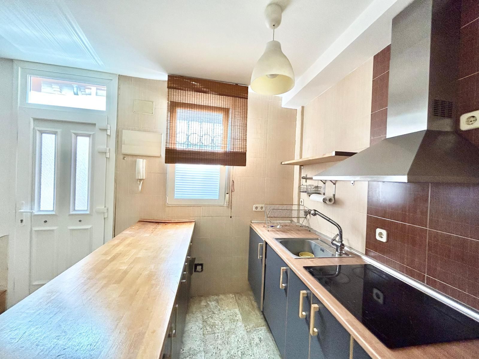 Kitchen of Duplex to rent in  Madrid Capital  with Air Conditioner