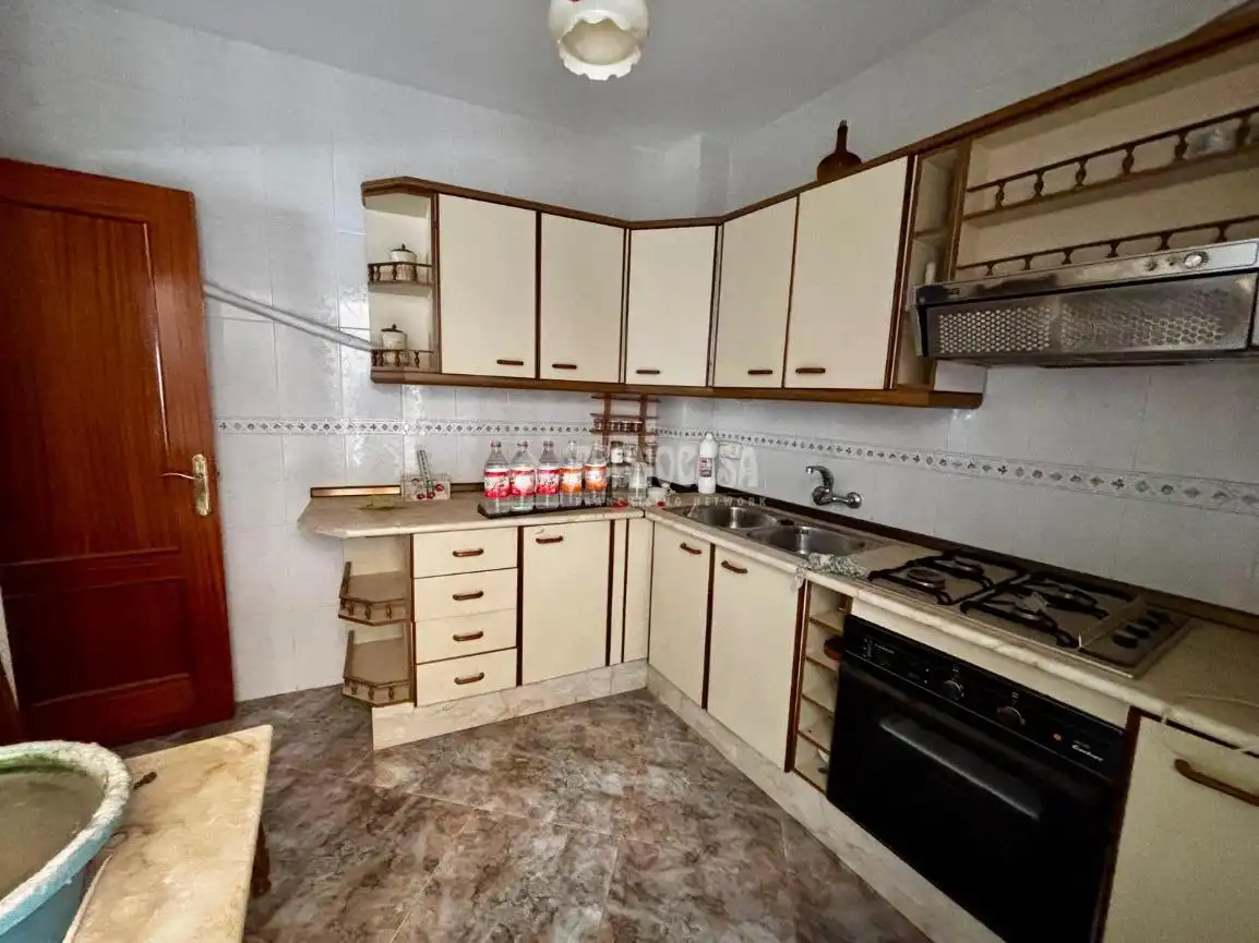 Kitchen of Houses for sale in Jódar  with Terrace, Furnished and Balcony