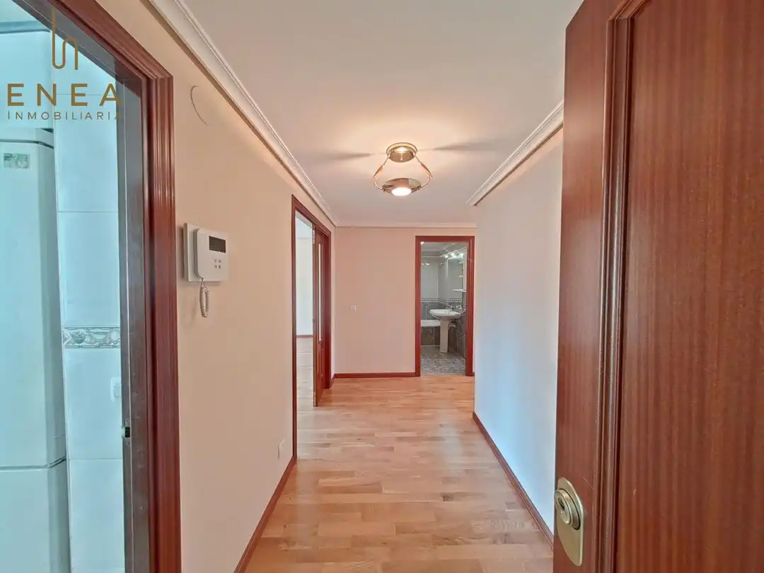 Piso en venta en Lakua-Bizkarra