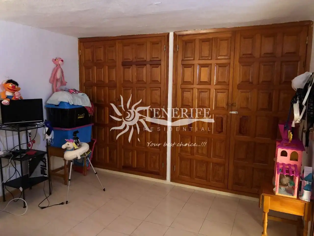 Finca rústica en venta en Guía de Isora con Jardín privado, Trastero y Amueblado
