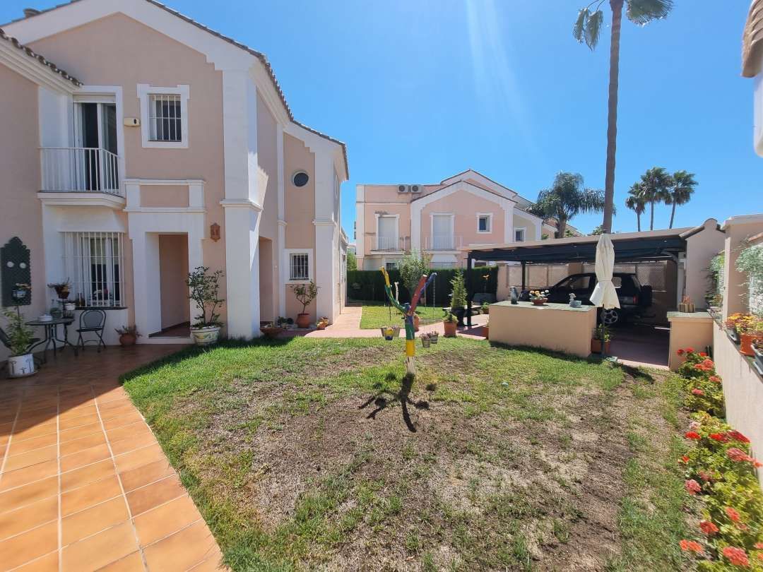 Jardí de Casa adosada en venda en Marbella amb Jardí privat, Terrassa i Traster