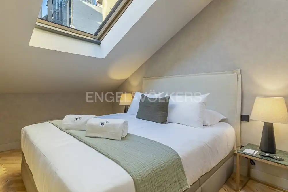 Bedroom of Flat for rent in Madrid  with Air Conditioner, Heating and Furnished