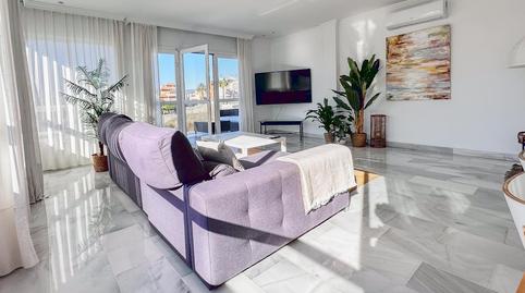 Foto 3 de Casa o xalet de lloguer a C. Los Claveles, Caleta de Vélez, Málaga