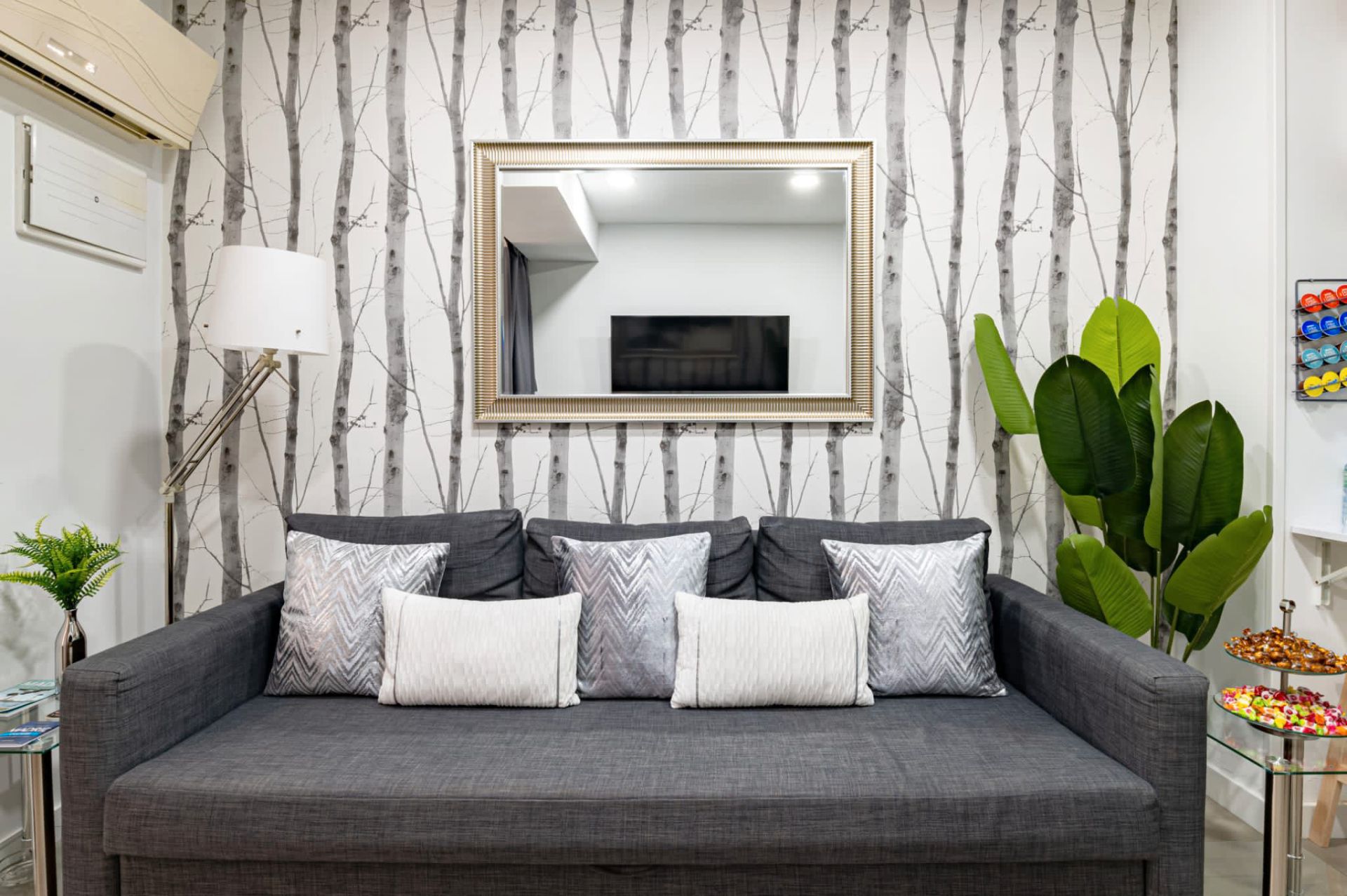 Living room of Flat to rent in  Madrid Capital  with Air Conditioner, Heating and Furnished