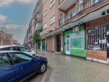 Local comercial en venda a C/ Villaamil