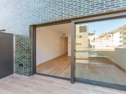 Exterior view of Flat to rent in Esplugues de Llobregat  with Terrace, Storage room and Oven