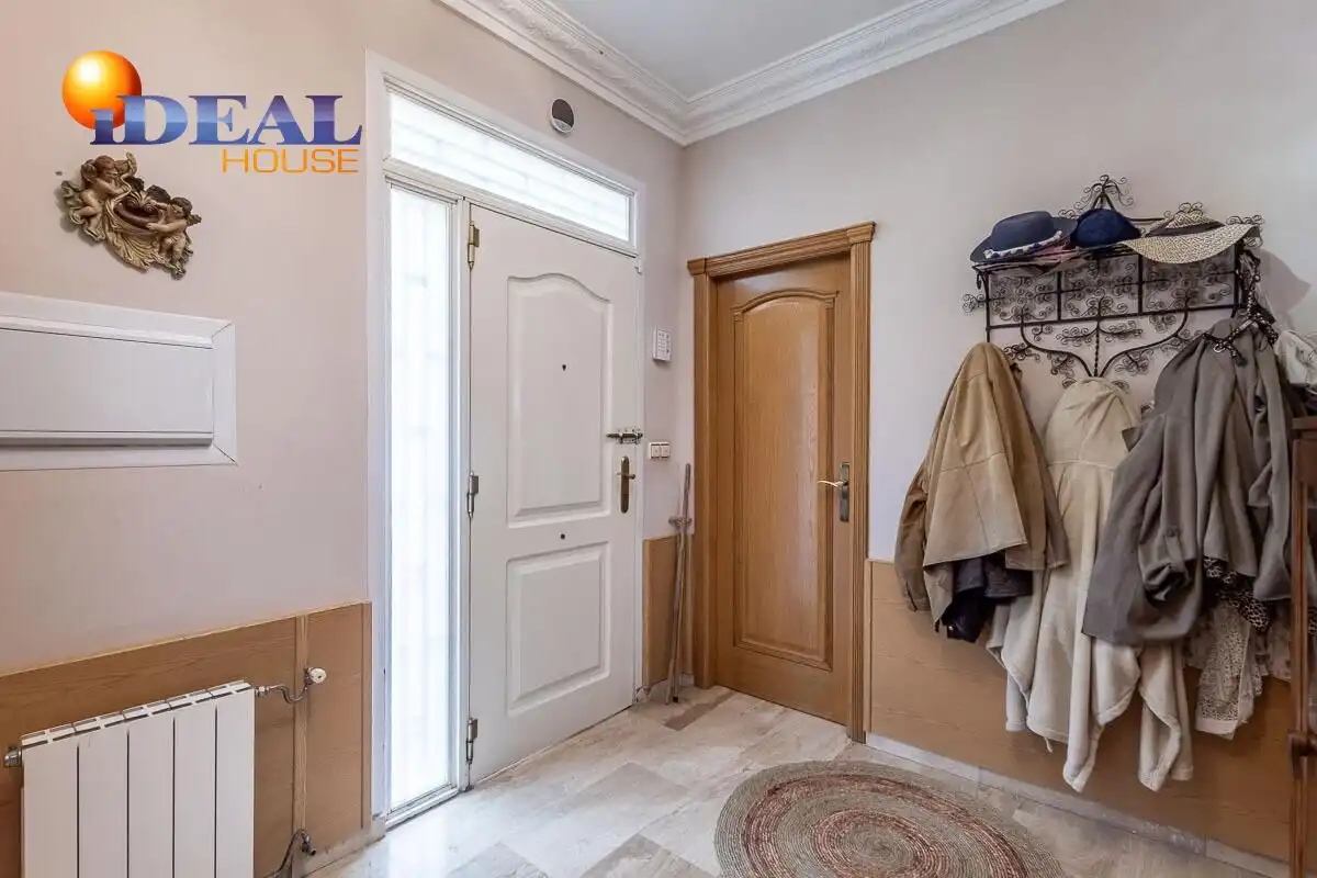 Detached house with terrace for sale in Calle Calle Sauce, imagen 5