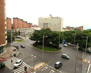 Vista exterior de Pis de lloguer en  Pamplona / Iruña amb Calefacció i Moblat