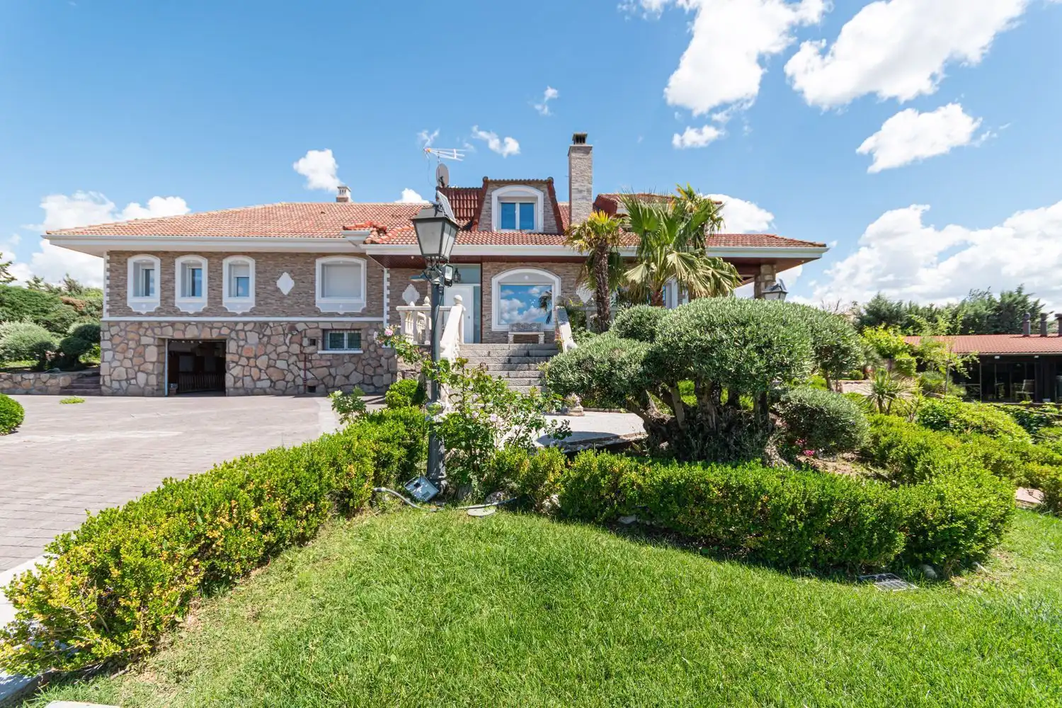 Vista exterior de Casa o chalet en venta en Algete con Aire acondicionado, Calefacción y Trastero