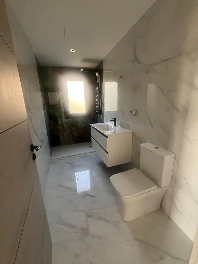 Baño de Casa o chalet en venta en Padul con Aire acondicionado, Calefacción y Jardín privado