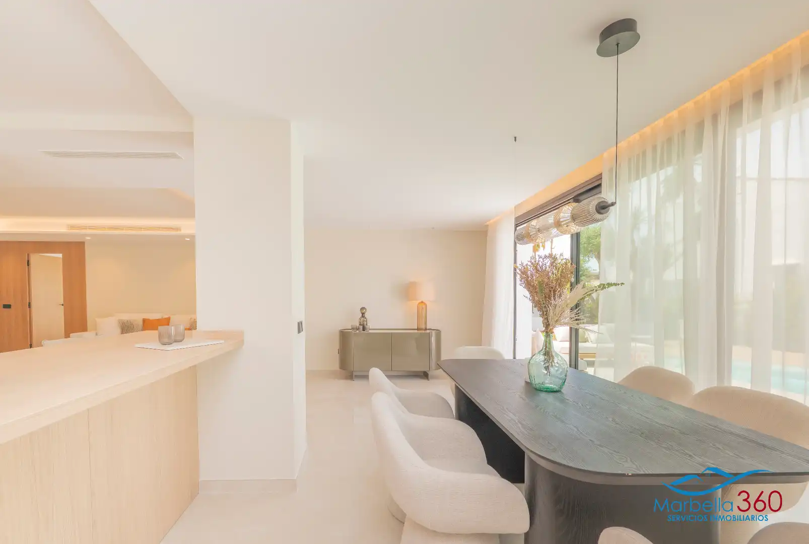 Comedor de Casa o chalet en venta en Estepona con Aire acondicionado, Calefacción y Jardín privado