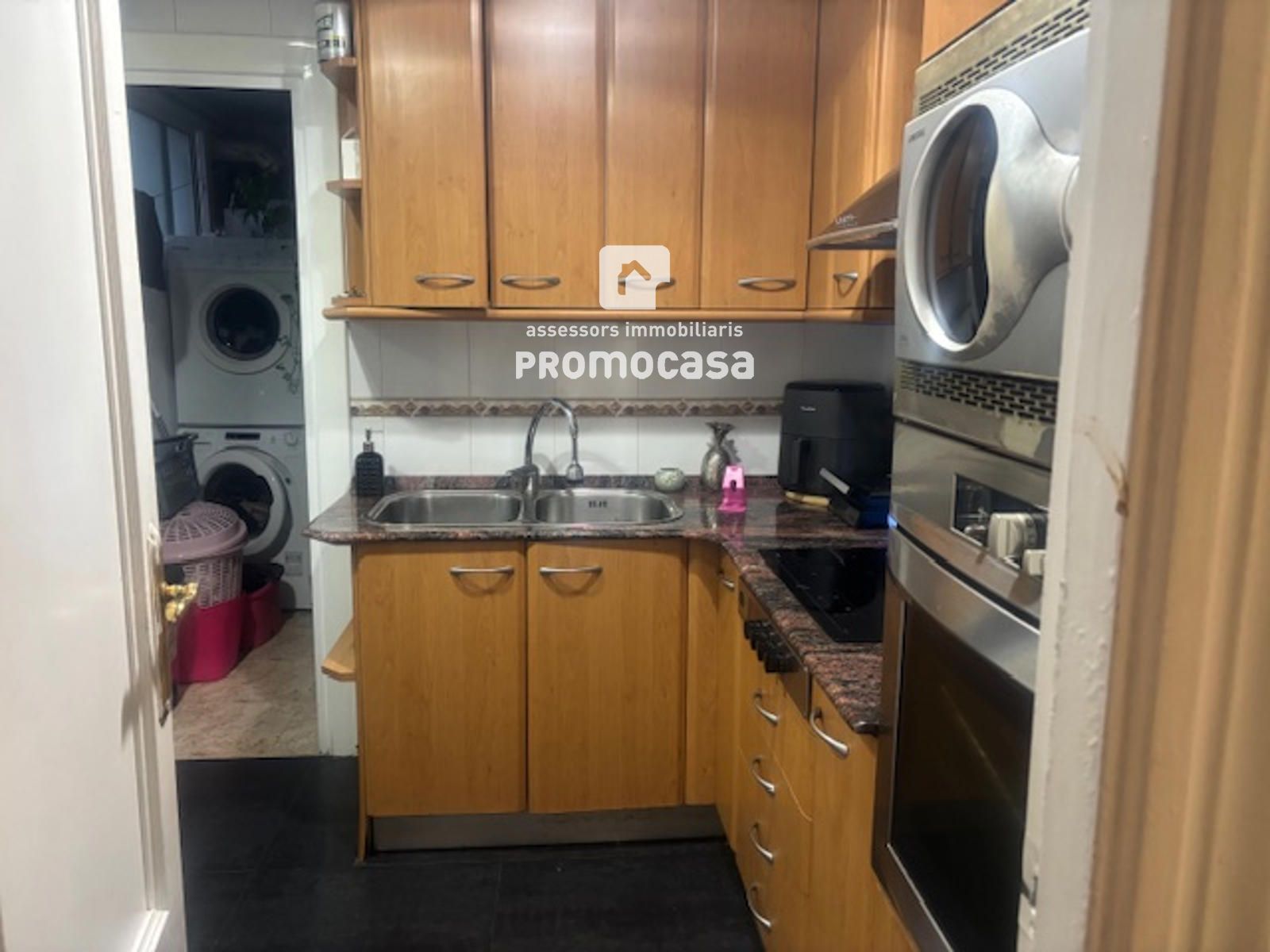 Küche von Wohnung zum Verkauf in Badia del Vallès mit Klimaanlage, Heizung und Terrasse