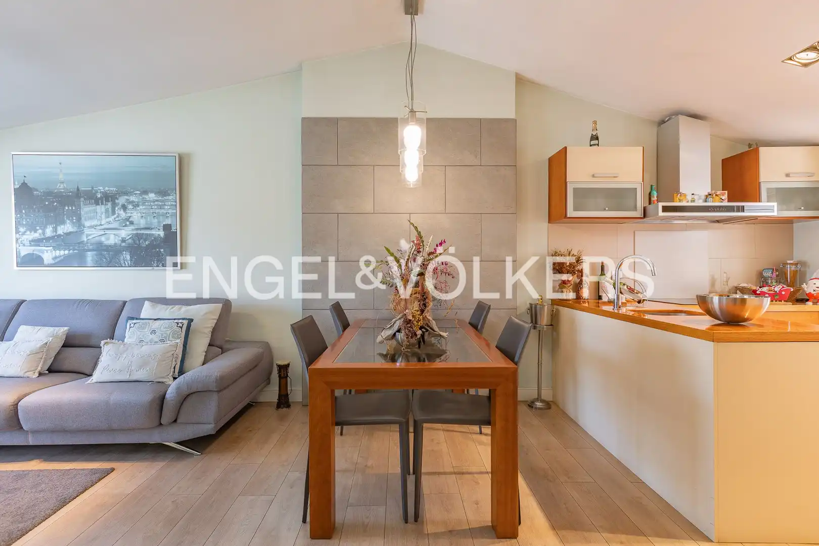 Dining room of Attic for sale in Sabadell  with Air Conditioner, Heating and Parquet flooring