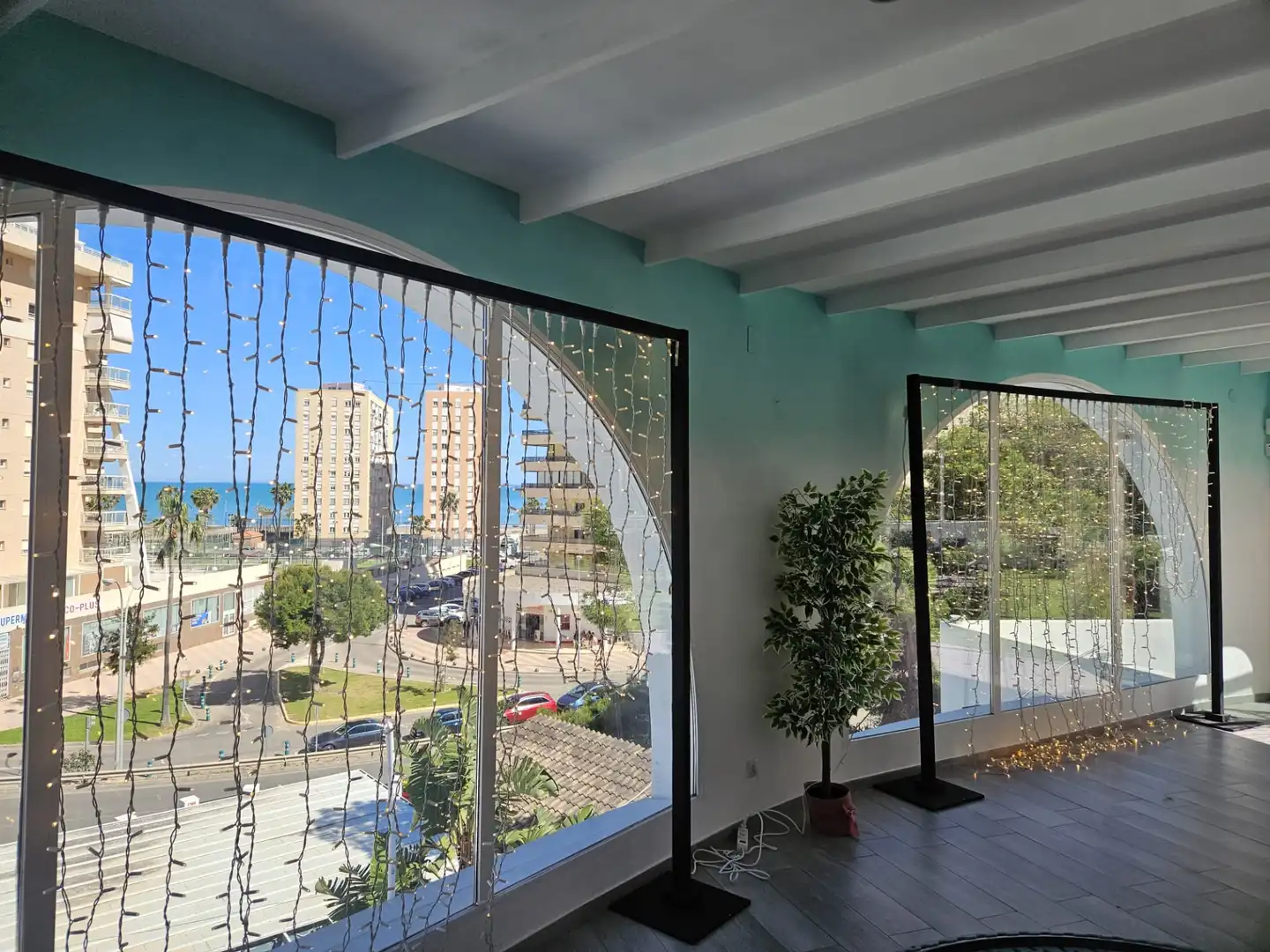 Local en traspaso en Cullera con Aire acondicionado, Terraza y Amueblado