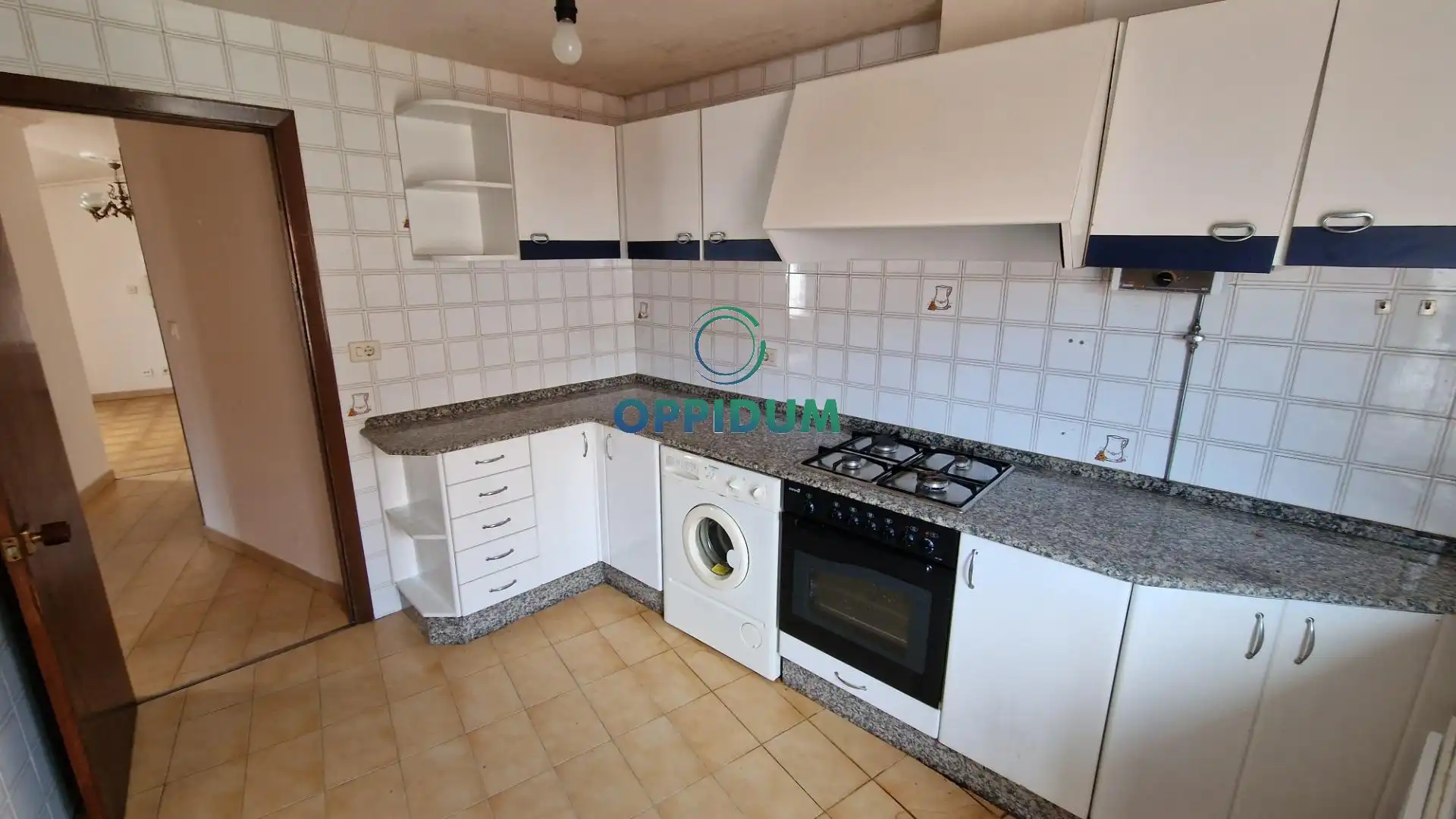 Cocina de Piso en venta en Cariño con Trastero
