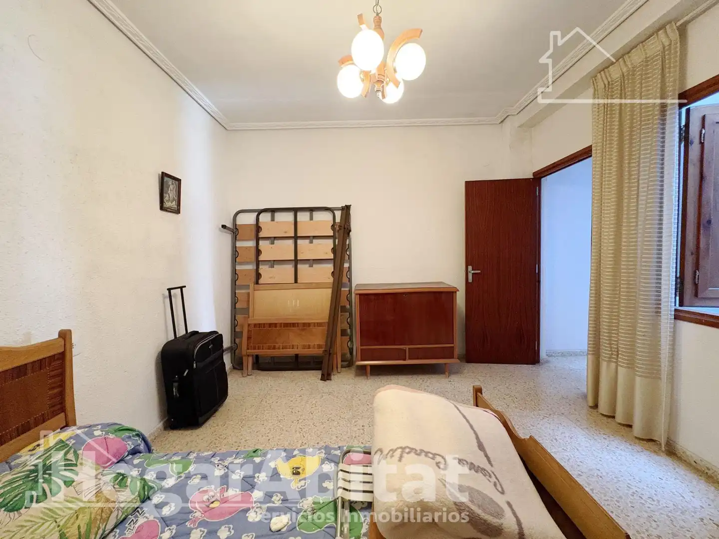 Habitación de Casa o chalet en venta en Tavernes de la Valldigna con Terraza, Trastero y Amueblado