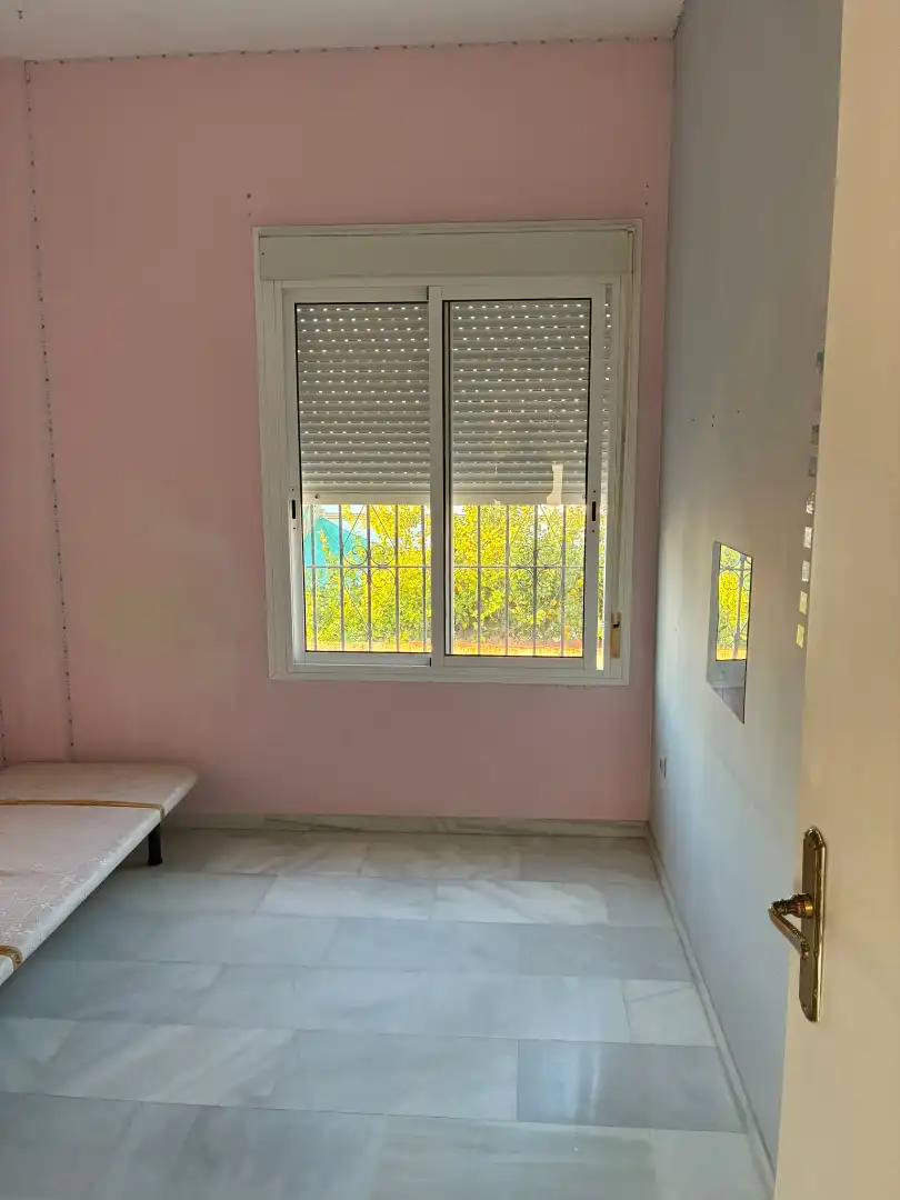 Habitación de Casa o chalet de alquiler en Bollullos de la Mitación con Horno, Lavadora y Balcón