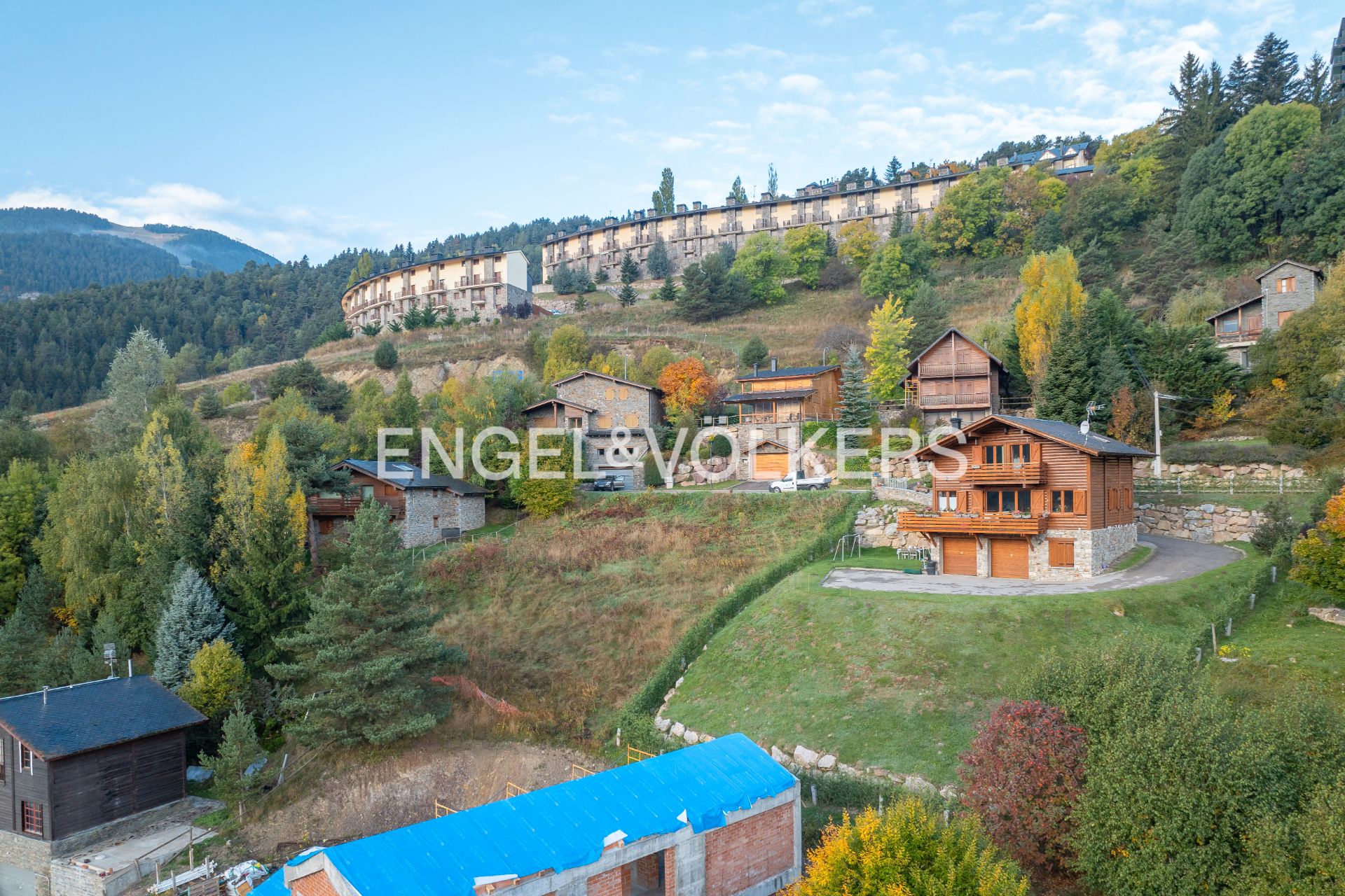 Casa o xalet en venda en Alp amb Calefacció, Jardí privat i Parquet