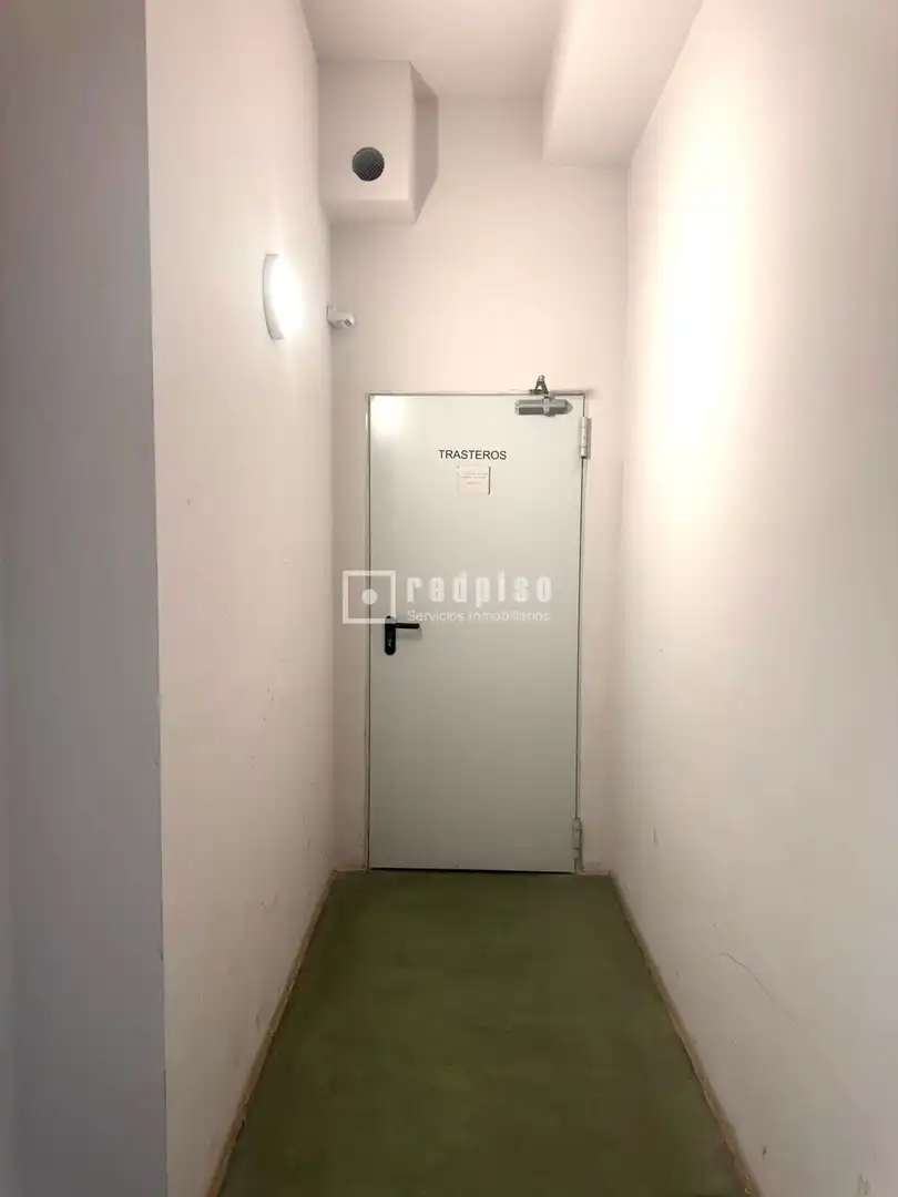 Flat for rent in de Valderribas, Adelfas
