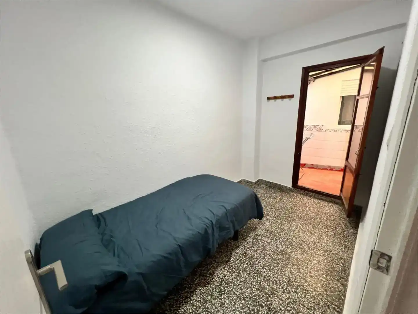 Schlafzimmer von Wohnung zur Miete in Xirivella mit Möbliert, Waschmaschine und Mikrowelle