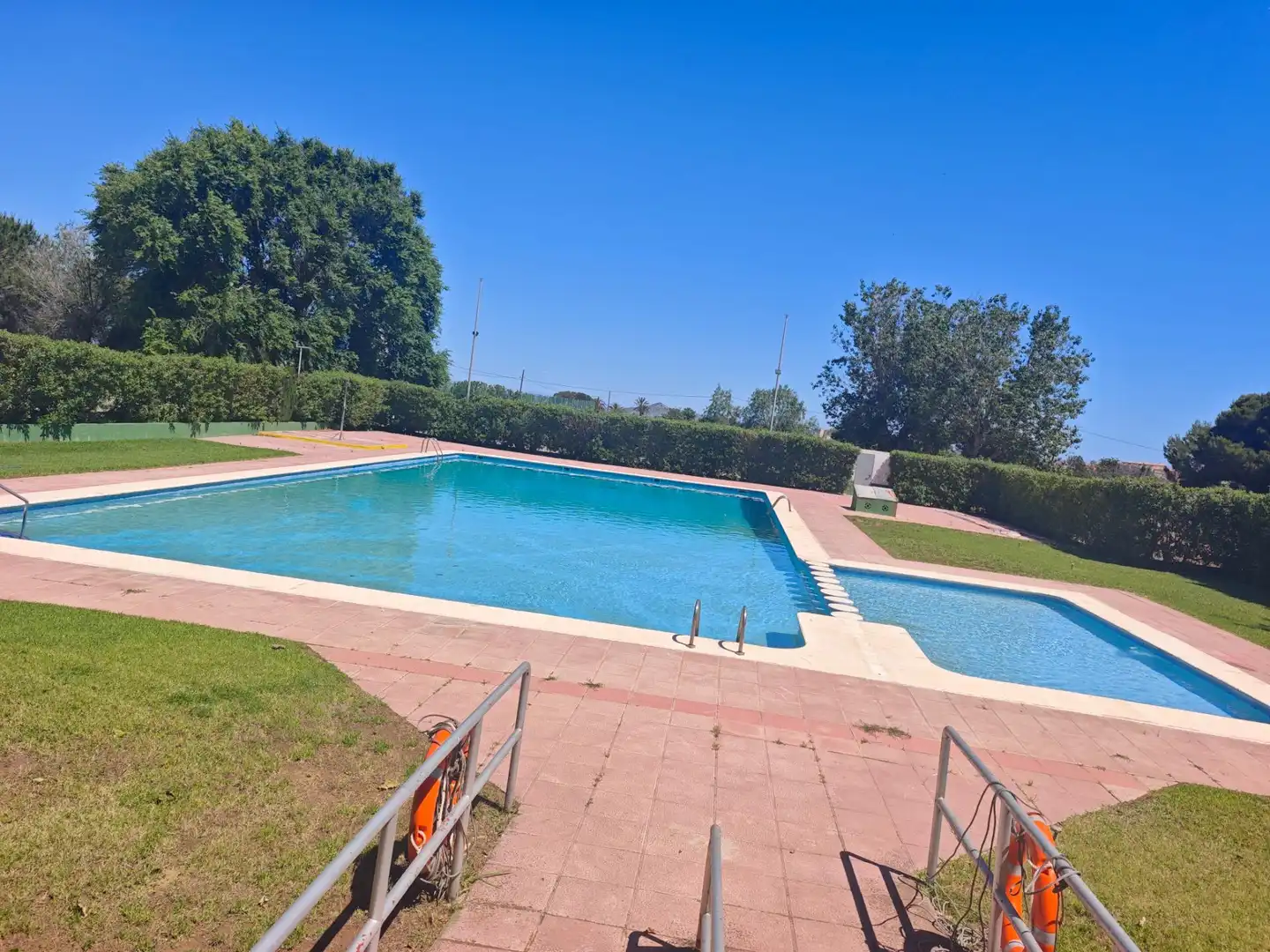 Piscina de Casa o xalet en venda en Cartagena amb Jardí privat, Terrassa i Moblat