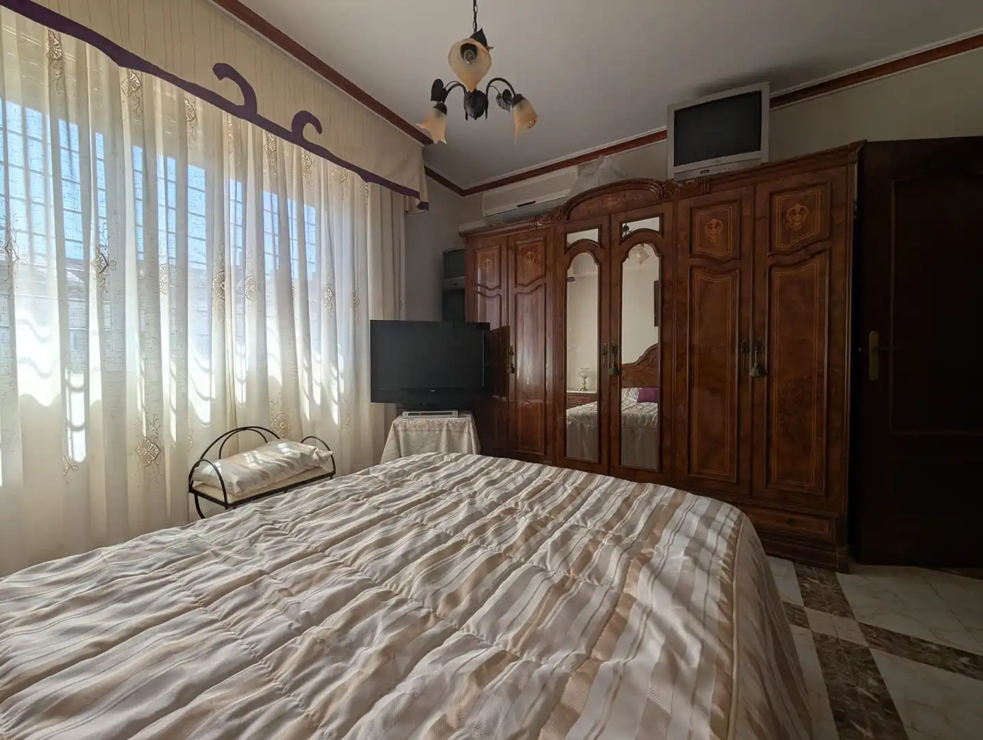 Habitación de Casa adosada en venta en Aljaraque con Aire acondicionado y Piscina comunitaria