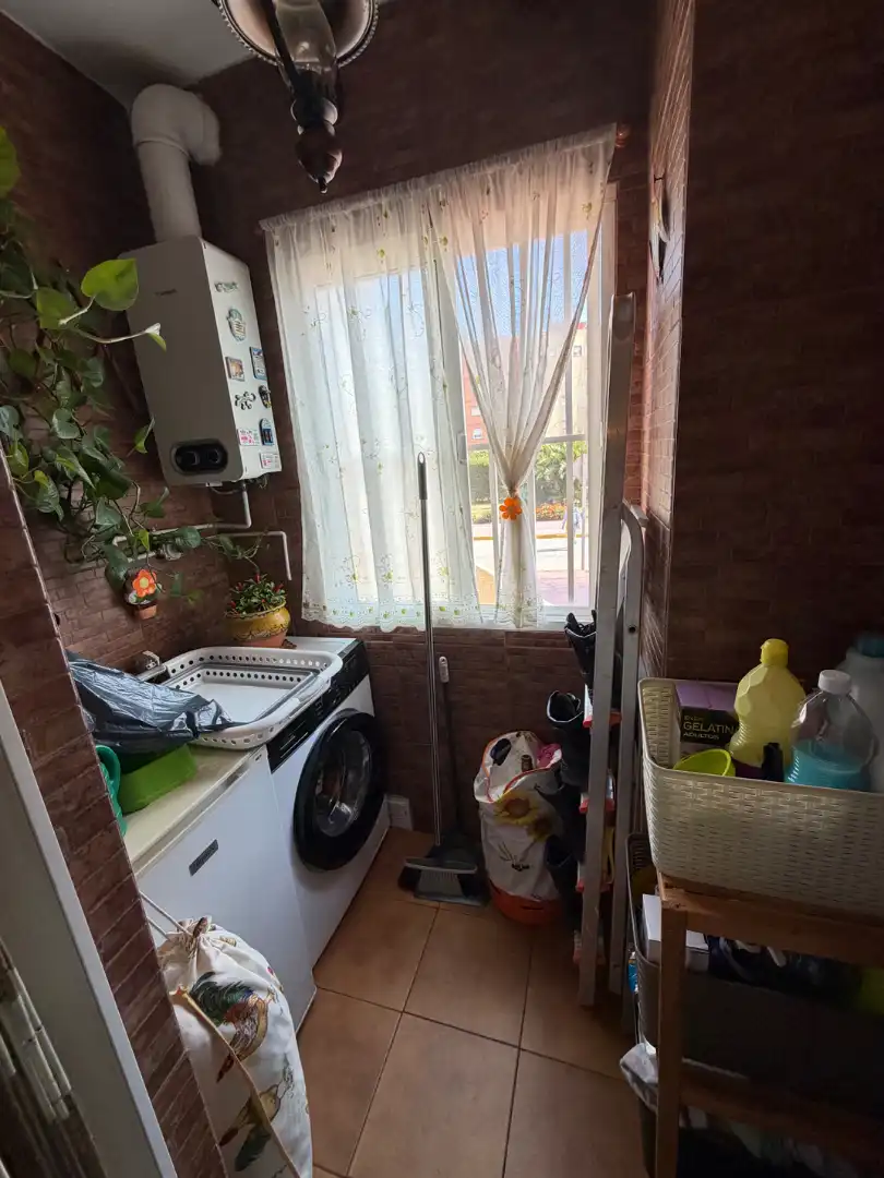 Cocina de Piso en venta en La Línea de la Concepción con Aire acondicionado, Terraza y Amueblado