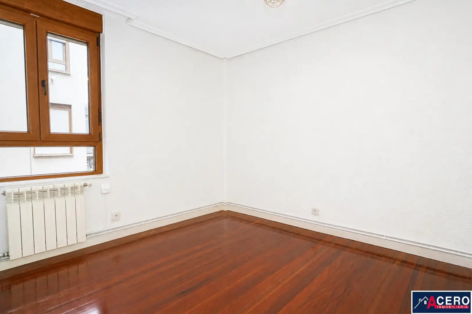 Habitación de Piso en venta en Santander con Calefacción y Parquet
