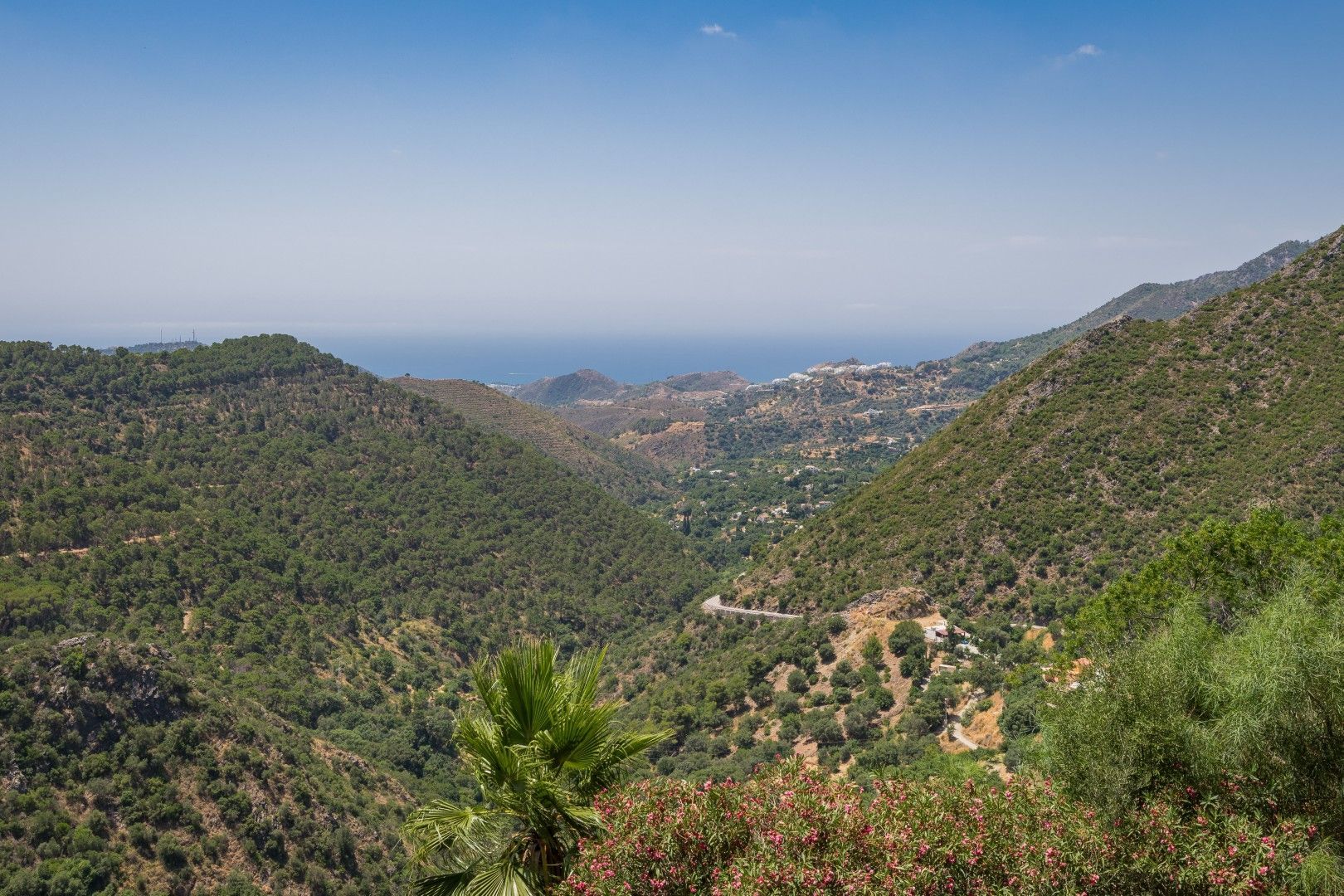 Vista exterior de Casa o chalet en venta en Ojén con Calefacción, Jardín privado y Terraza