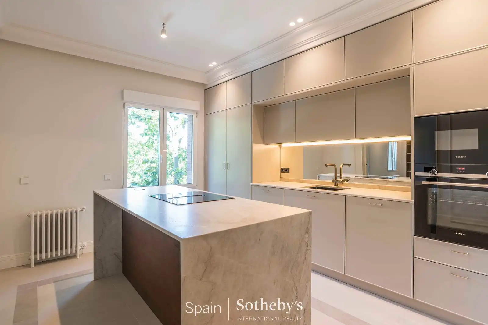 Apartament en venda a Ríos Rosas - Nuevos Ministerios