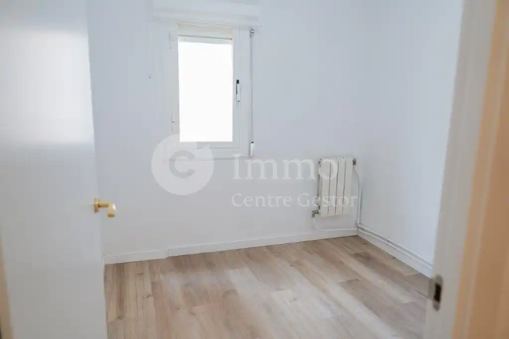 Habitación de Piso en venta en Lleida con Calefacción, Parquet y Trastero