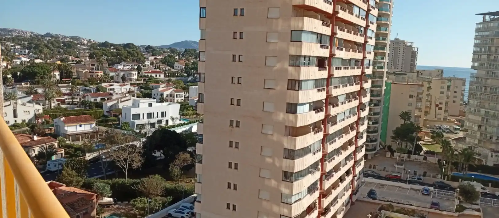 Vista exterior de Apartamento en venta en Calpe / Calp con Aire acondicionado, Calefacción y Jardín privado
