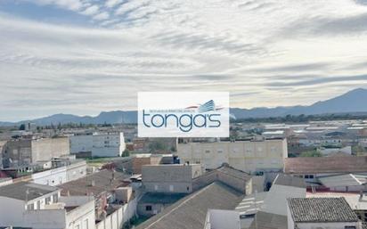 Vista exterior de Àtic en venda en Benigánim amb Aire condicionat, Calefacció i Terrassa