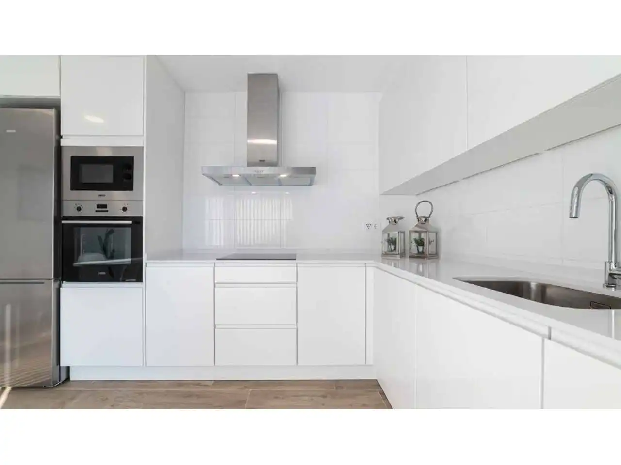Cocina de Casa adosada en venta en Santa Cruz de Bezana con Calefacción, Jardín privado y Terraza